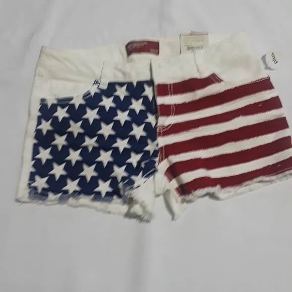 Shorts (Arizona) - Picture 1 of 3